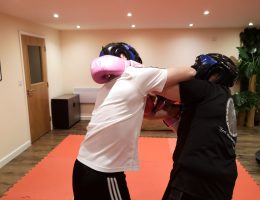 Elbow sparring (1)